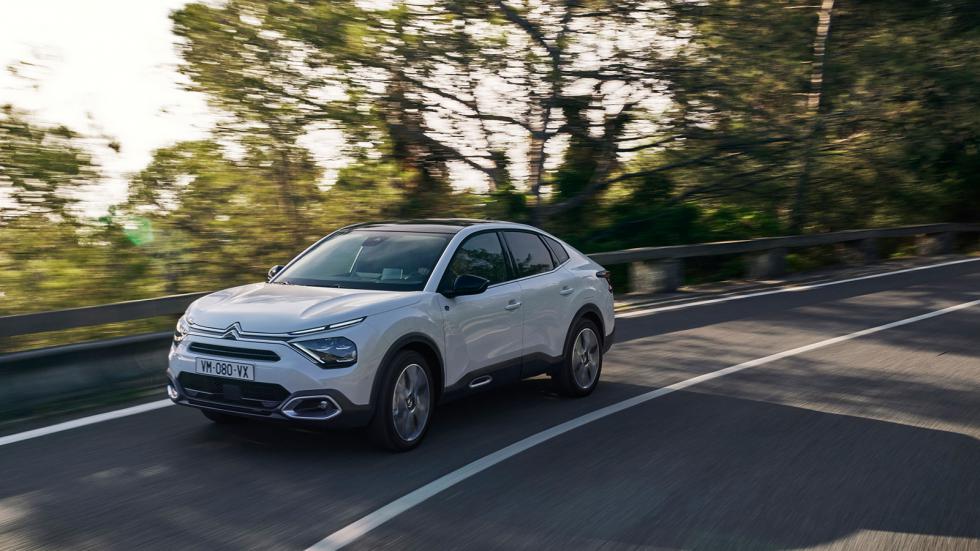 Ευρωπαϊκό λανσάρισμα για τα Citroen e-C4 X και C4 X
